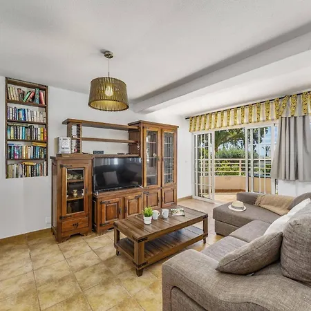 Vila Sawadi By *